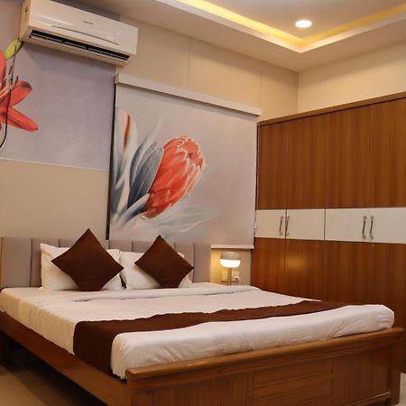Dcasa Apartment Hotel Hyderabad Eksteriør billede