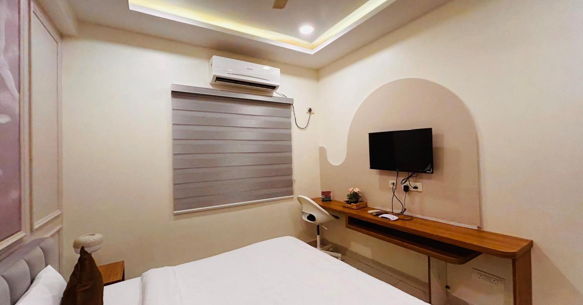 Dcasa Apartment Hotel Hyderabad Eksteriør billede